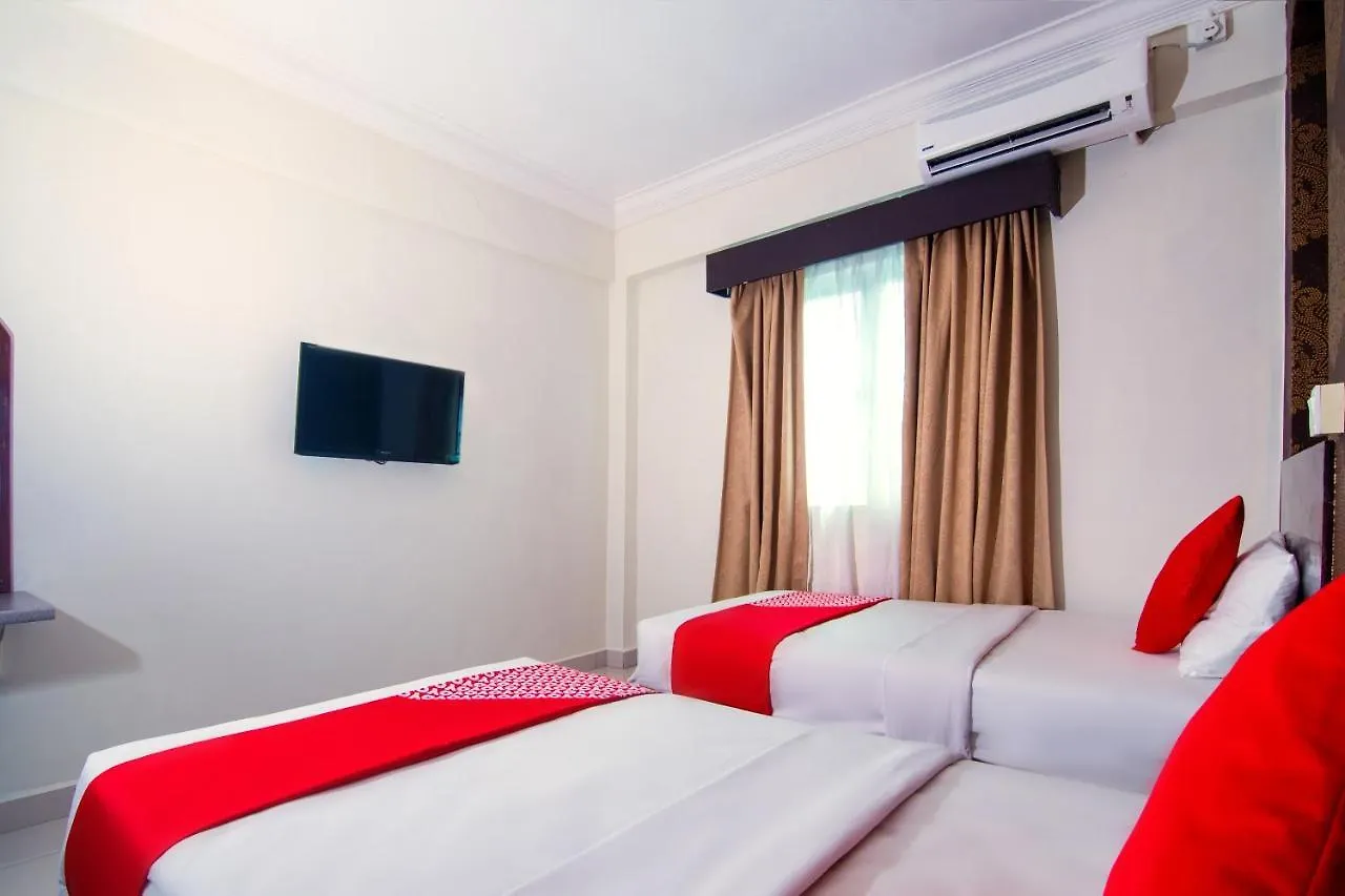 Oyo 528 Andaman Sea Hotel Batu Feringgi 2*,  Maleisië