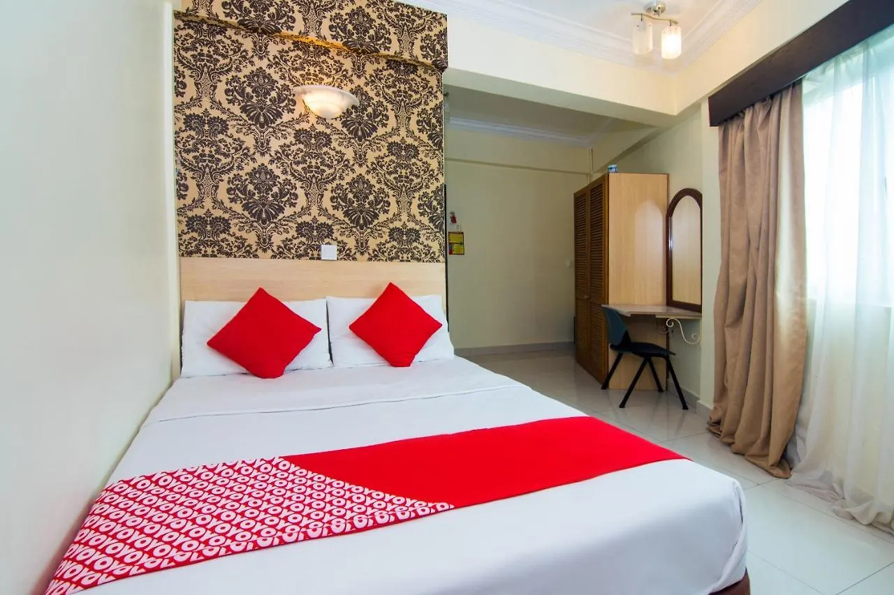Oyo 528 Andaman Sea Hotel location